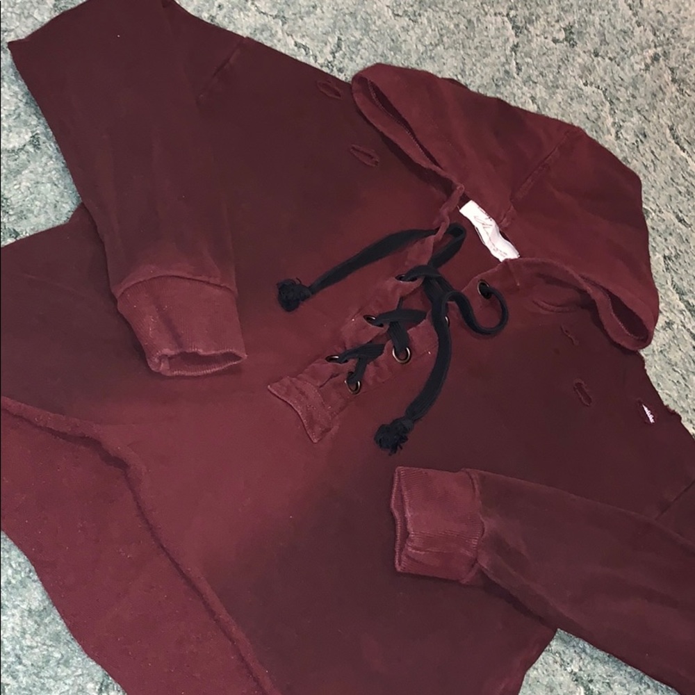 crop distressed hoodie (maroon faded with black)